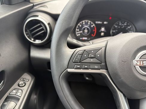 Used 2022 Nissan Kicks SV FWD image 24