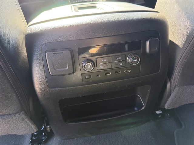 Used 2020 Chevrolet Suburban LT AWD/4WD image 21