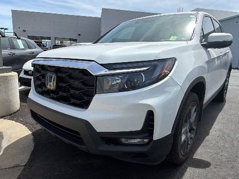 Used 2023 Honda Passport EX-L image 4