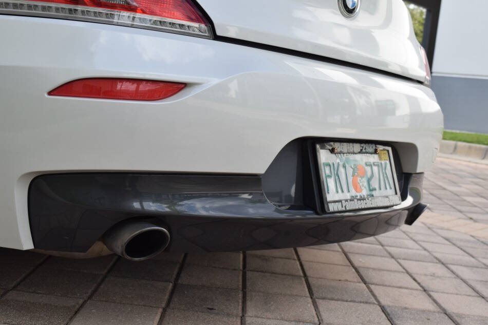 Used 2014 BMW Z4 sDrive35i RWD image 23