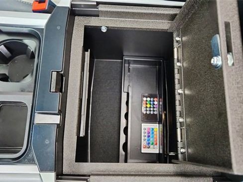 Used 2024 Ford F250 Limited w/ FX4 Off-Road Package image 60