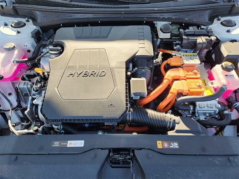 New 2025 Hyundai Elantra SEL image 31