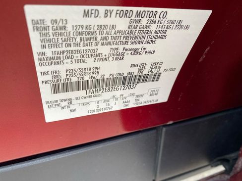 Used 2014 Ford Taurus SEL w/ Equipment Group 201A image 15