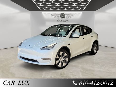 Used 2021 Tesla Model Y Long Range AWD/4WD image 1