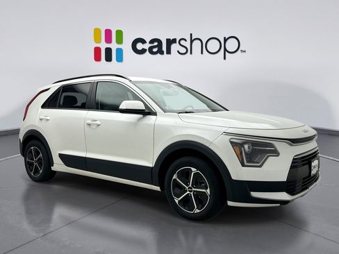 Used 2023 Kia Niro LX FWD image 7