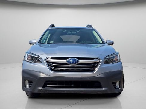 Used 2021 Subaru Outback Premium AWD/4WD image 3