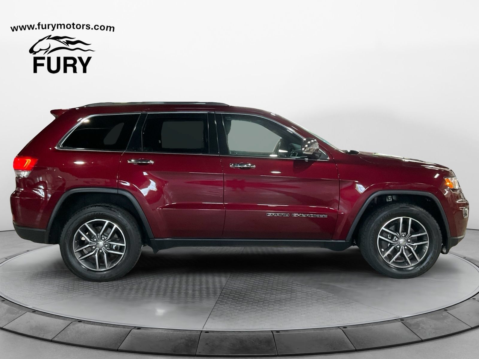 Used 2017 Jeep Grand Cherokee Limited w/ Trailer Tow Group IV AWD/4WD image 3
