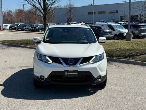 Used 2019 Nissan Rogue Sport SL image 3