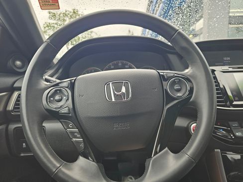 Used 2017 Honda Accord EX-L image 22
