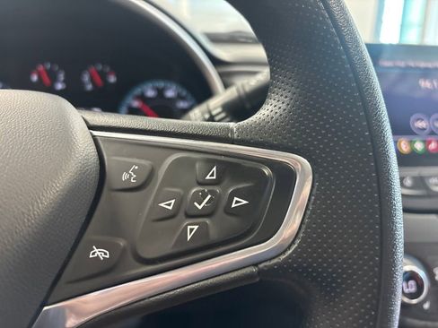 Used 2023 Chevrolet Malibu LT FWD image 16