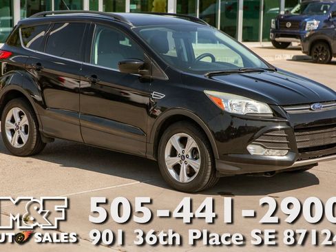 Used 2016 Ford Escape SE w/ Equipment Group 201A AWD/4WD image 1