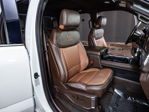 Used 2023 Ford F250 King Ranch w/ Chrome Package image 28