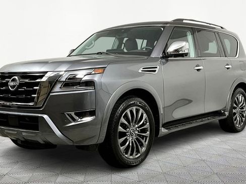 Used 2024 Nissan Armada Platinum w/ Captain's Chairs Package image 2