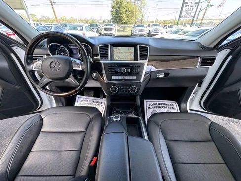 Used 2014 Mercedes-Benz ML 350 ML 350 4MATIC Sport Utility 4D w/ Premium 1 Package image 42
