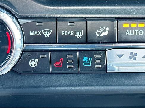 Used 2024 Ford F350 Platinum image 21