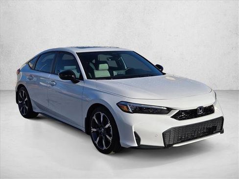 Used 2025 Honda Civic Sport Touring image 3