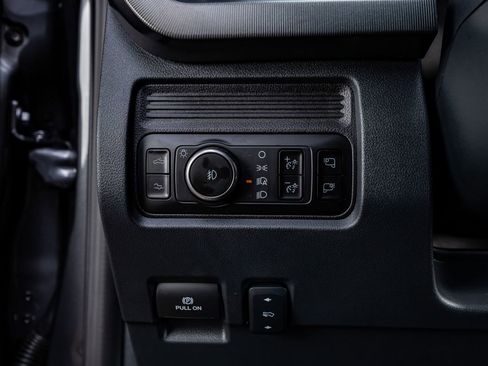 Used 2025 Ford F250 Platinum AWD/4WD image 27