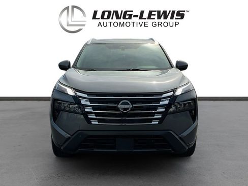 Used 2024 Nissan Rogue SV w/ SV Premium Package FWD image 11