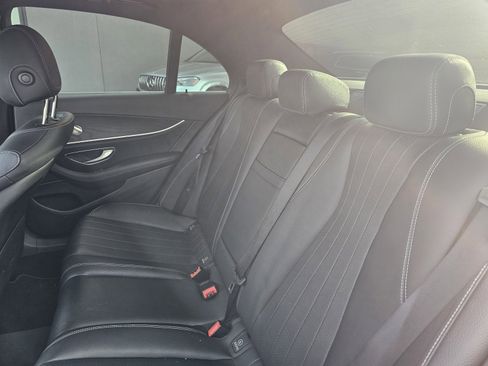 Used 2023 Mercedes-Benz E 350 Sedan image 8