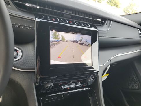 New 2025 Jeep Grand Cherokee Laredo X image 26