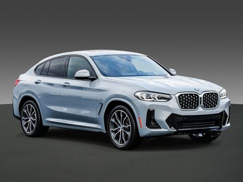 Used 2022 BMW X4 xDrive30i w/ M Sport Package 2 image 5