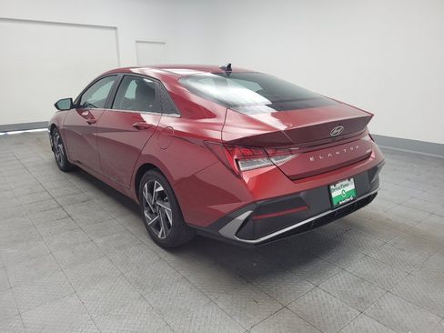 Used 2025 Hyundai Elantra Limited FWD image 5