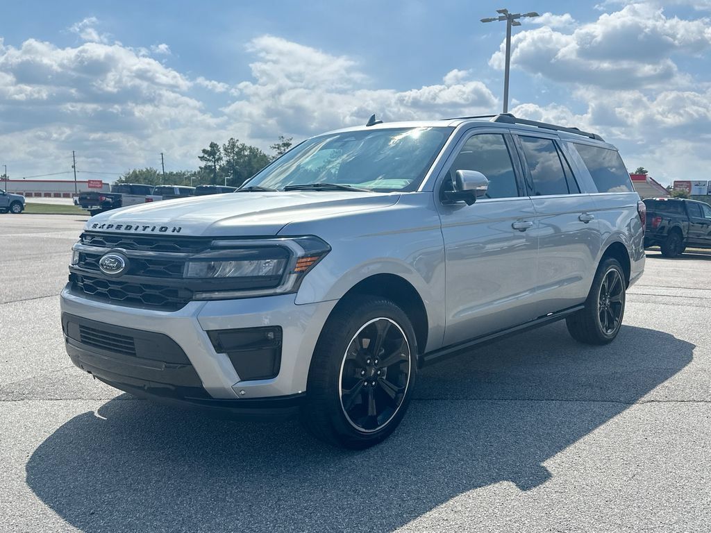 Used 2024 Ford Expedition Max Limited RWD image 1