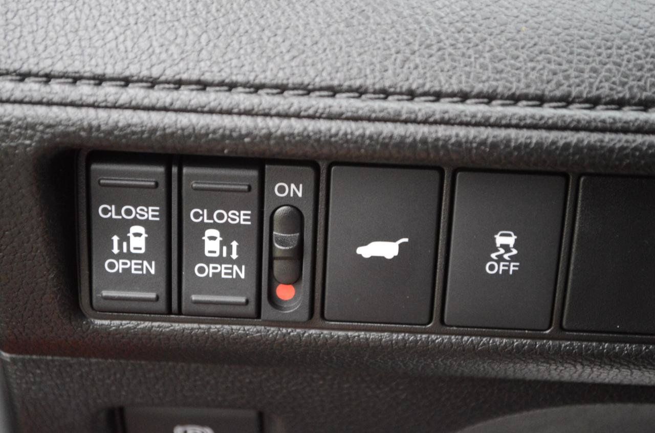 Used 2025 Honda Odyssey Sport-L image 36