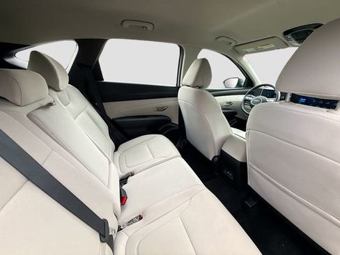 Certified 2026 Hyundai Tucson SE FWD image 25