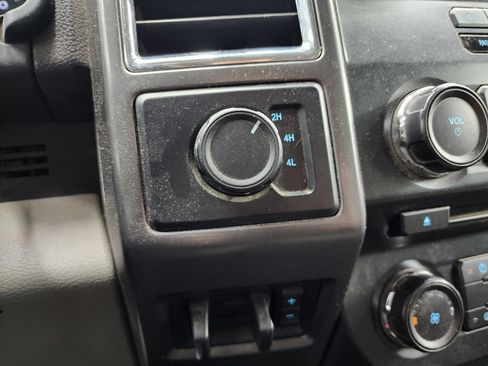 Used 2018 Ford F250 XLT image 43