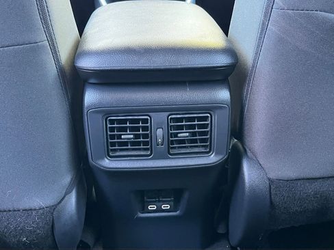 Used 2025 Toyota RAV4 XLE image 23