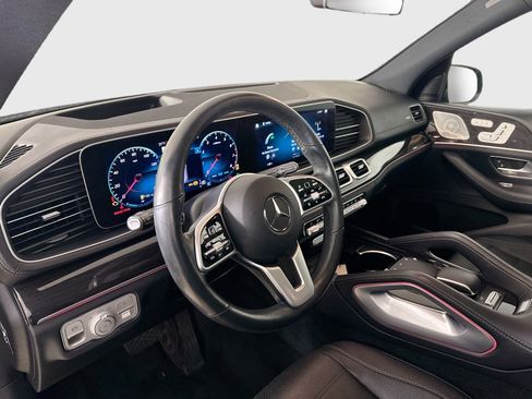 Used 2022 Mercedes-Benz GLS 450 4MATIC image 9