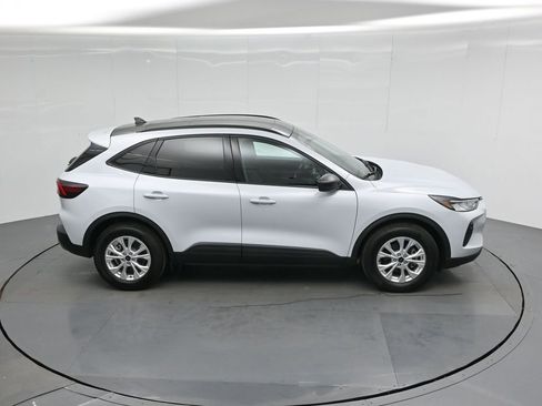 Certified 2025 Ford Escape Active image 38