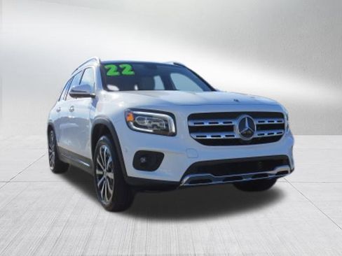 Used 2022 Mercedes-Benz GLB 250 4MATIC image 9