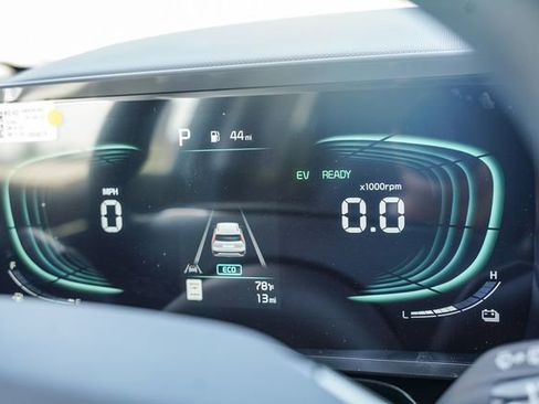 New 2026 Kia Niro LX FWD image 26