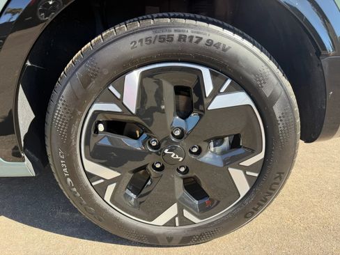 Used 2024 Kia Niro Wind FWD image 39
