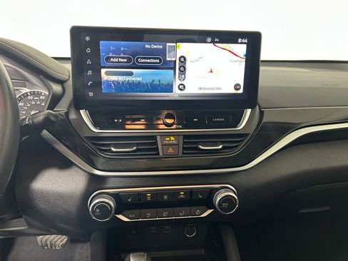 Used 2023 Nissan Altima 2.5 SR w/ SR Premium Package image 22