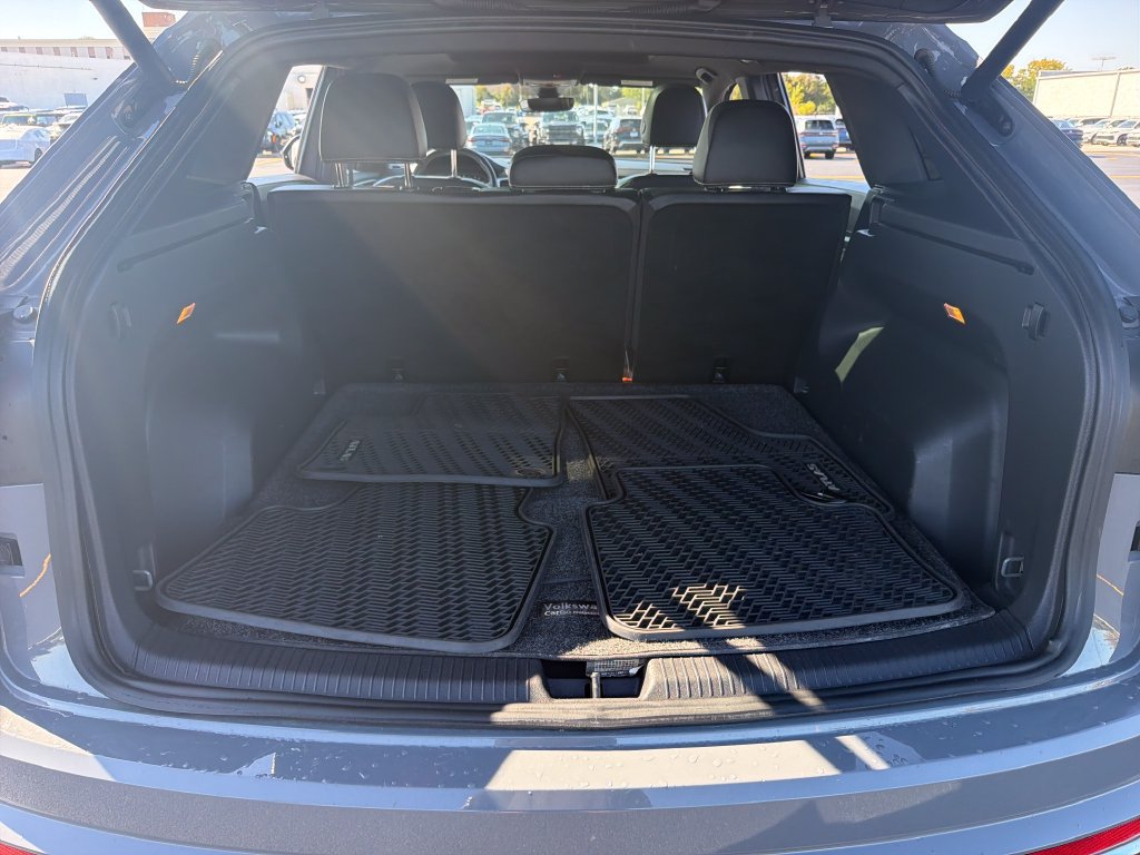 Certified 2022 Volkswagen Atlas Cross Sport SEL AWD/4WD image 29