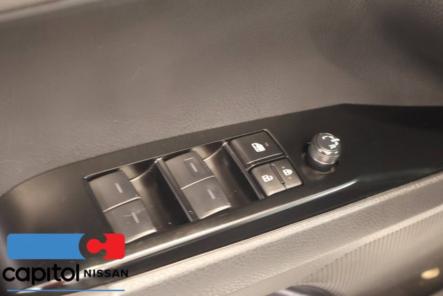 Used 2025 Toyota Camry LE FWD image 10
