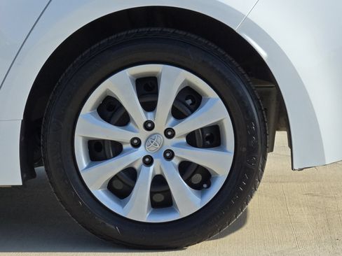 Used 2024 Toyota Corolla LE FWD image 23