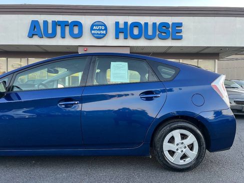 Used 2010 Toyota Prius Five image 32