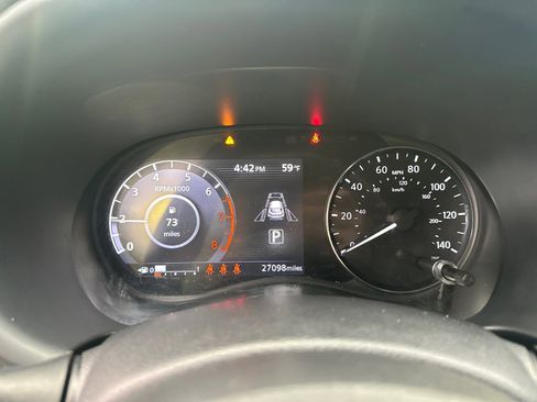 Used 2024 Nissan Kicks SV image 26