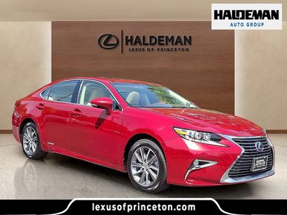 Used 2016 Lexus ES 300h w/ Navigation System Package