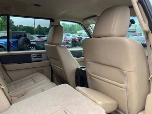 Used 2014 Ford Expedition EL XLT w/ Equipment Group 202A AWD/4WD image 13