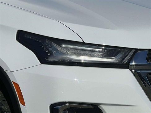 Certified 2023 Chevrolet Traverse LT image 11