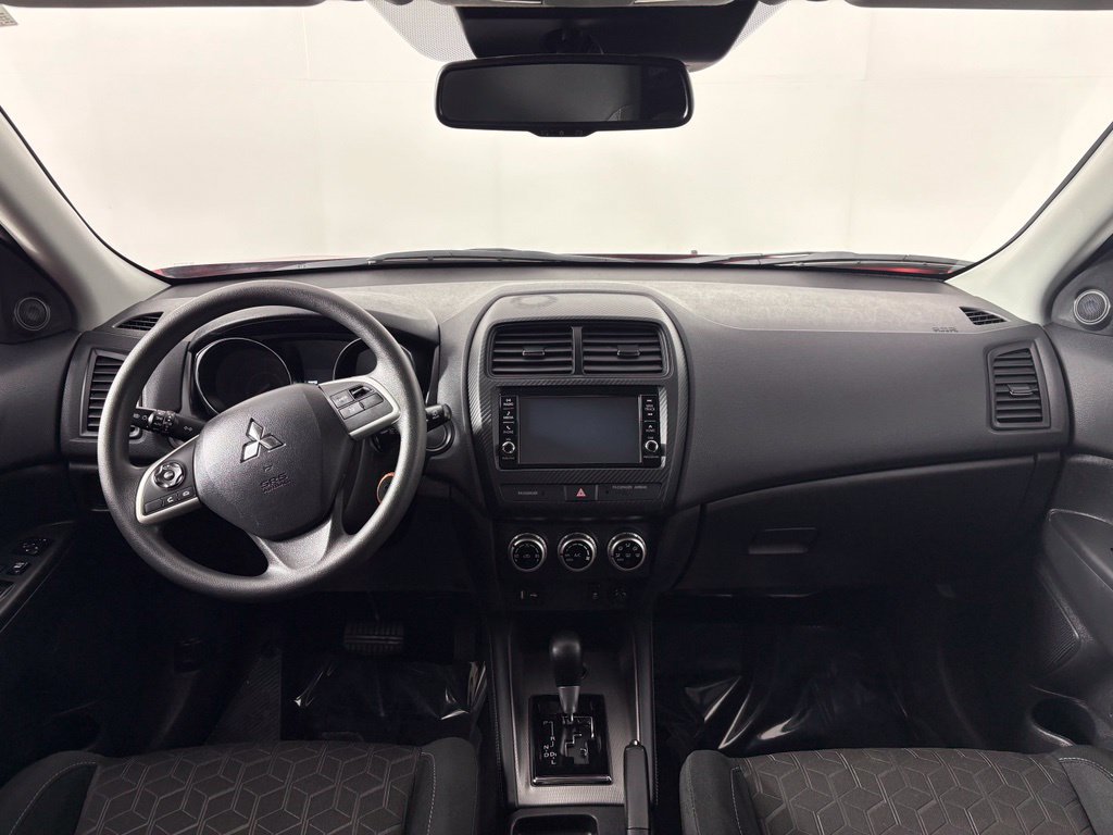 Used 2025 Mitsubishi Outlander Sport ES AWD/4WD image 15
