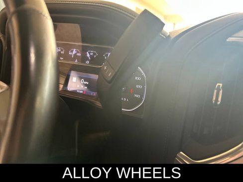 Used 2019 GMC Sierra 1500 SLT w/ SLT Premium Plus Package RWD image 9