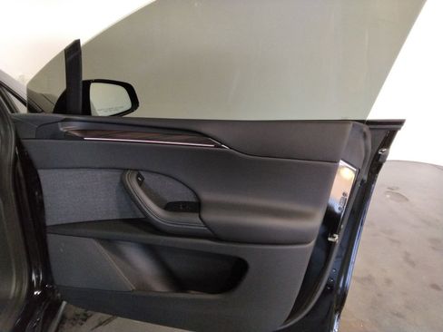 Used 2026 Tesla Model X image 38