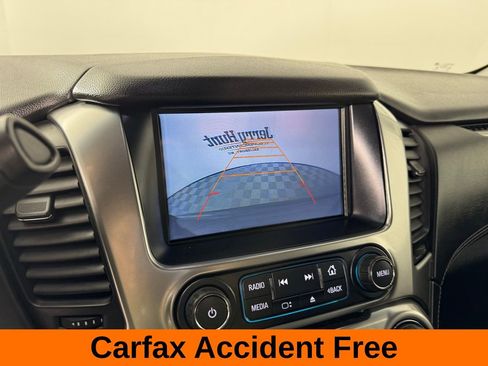 Used 2017 Chevrolet Suburban LT image 3