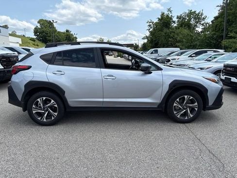 Used 2025 Subaru Crosstrek 2.5i Premium AWD/4WD image 6